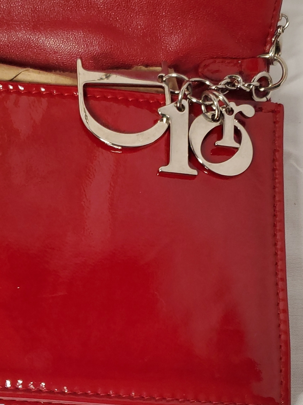 Authentic Christian Dior Red Quilted Patent Cannage Chain-Strap Shoulder Bag - Picture 4 of 16